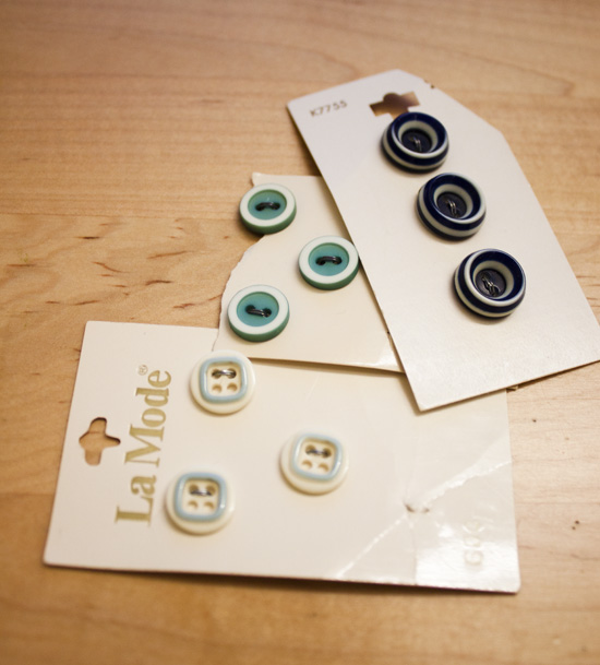 blue & white stripe buttons