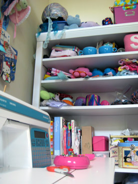 the sewing room bookshelf, all clean