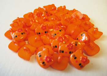 hello kitty buttons