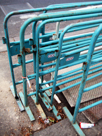 turquoise gates